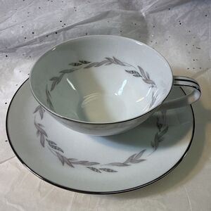 2 Sets Noritake Graywood 6041 Teacup & Saucer Set Gray Laurel Japan